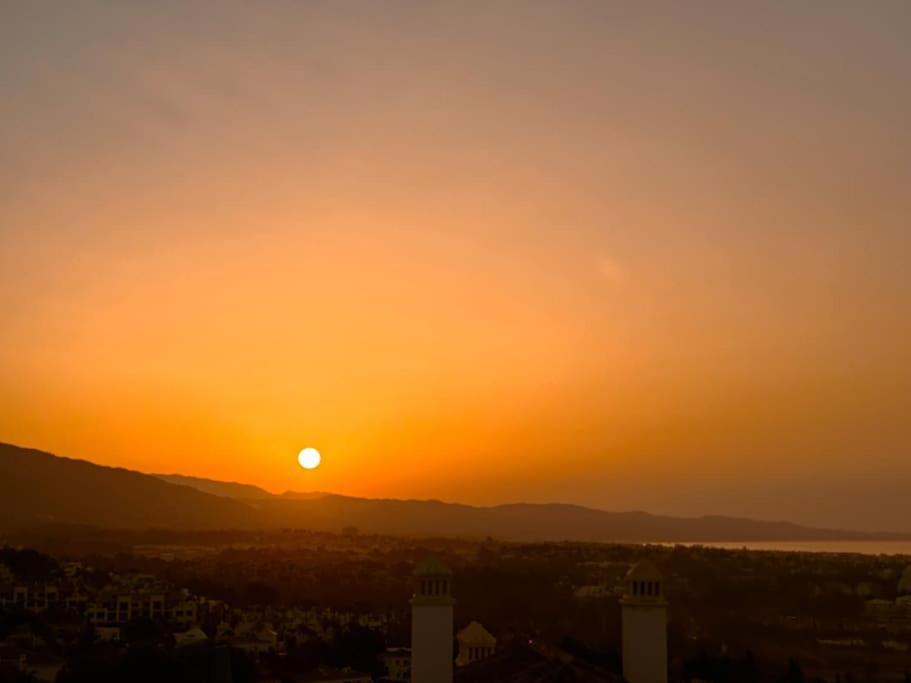 Oceanview Luxury Penthouse Apartment Estepona Exterior foto
